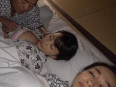 Sex Nhật Bản – Bố dượng gạ tình con gái riêng của vợ